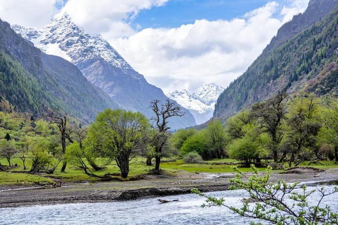 穿毕徒步地理手册：沉浸式穿越神山秘境开元棋牌试玩此生必走！收好四姑娘山长(图19)