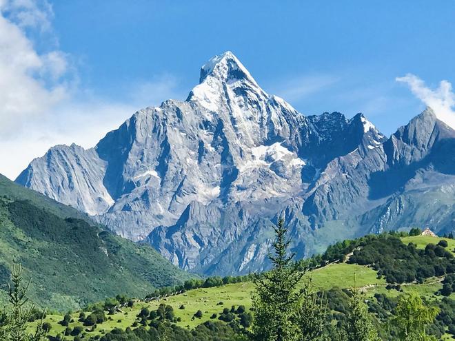 穿毕徒步地理手册：沉浸式穿越神山秘境开元棋牌试玩此生必走！收好四姑娘山长(图20)