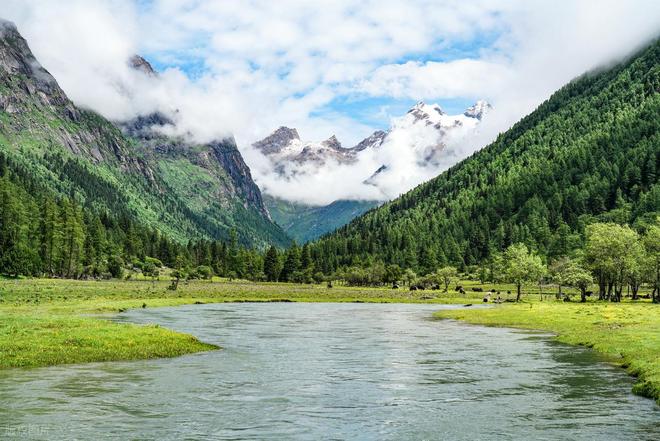 穿毕徒步地理手册：沉浸式穿越神山秘境开元棋牌试玩此生必走！收好四姑娘山长(图25)